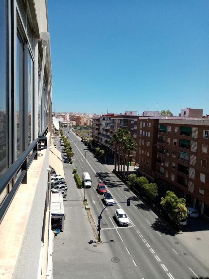 شقة Apartamento Con Buena Vista تورّيفيِخا المظهر الخارجي الصورة